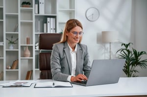 For secretarial management - Hero